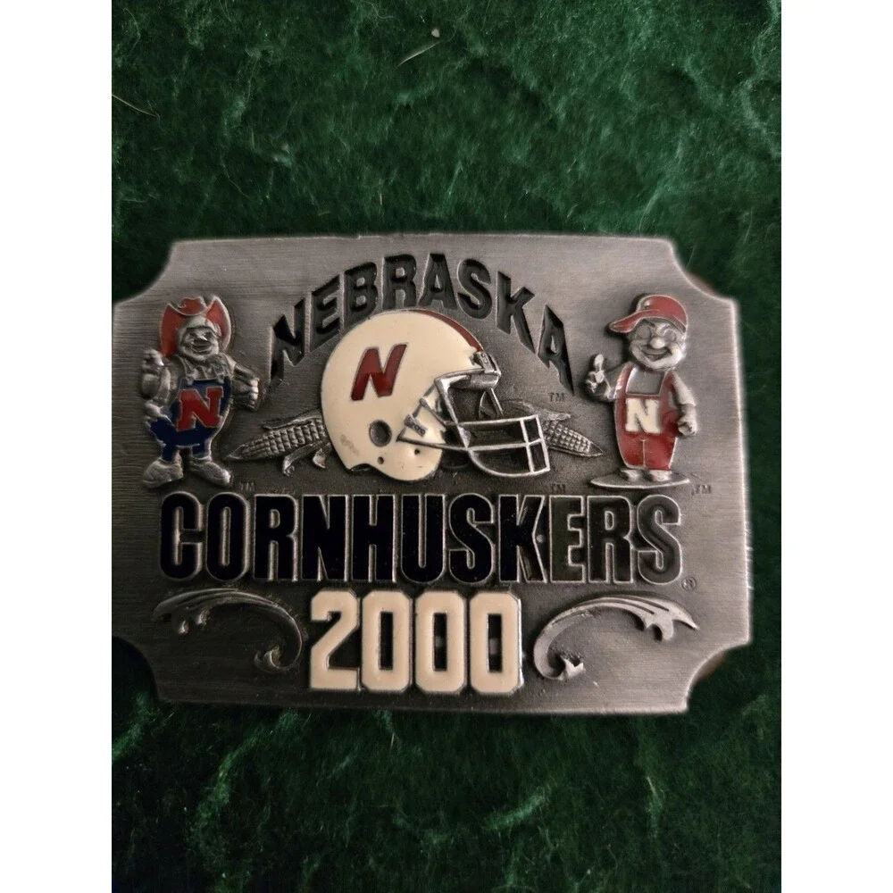 Nebraska Cornhuskers 2000 Belt Buckle (O-17)